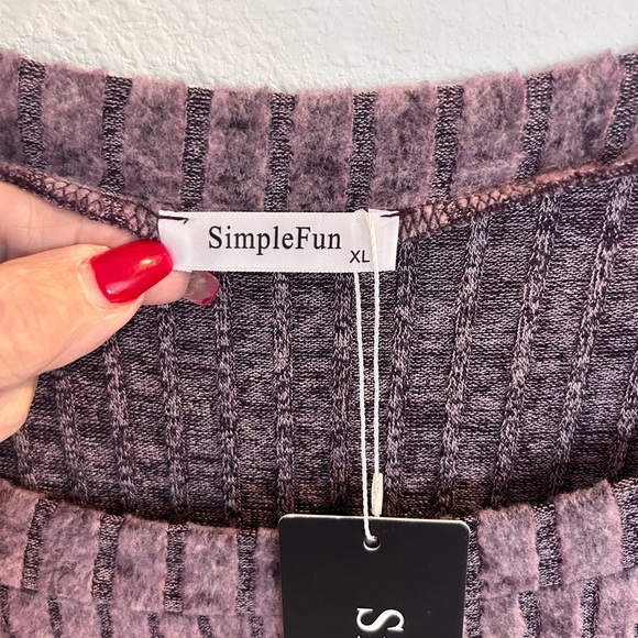 Simple Fun Women’s Purple Sweater Tunic
NWT

Size XL - Picture 3 of 7